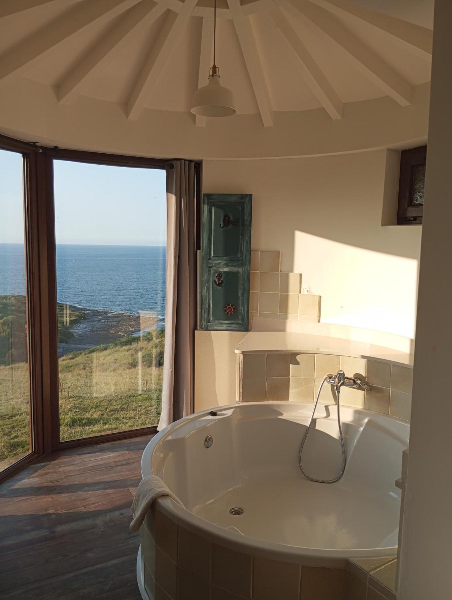 Punta Linera Guest house